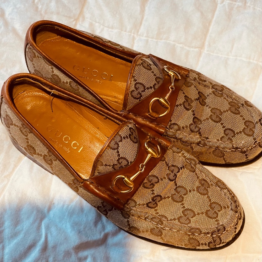 Gucci 7B Tan and Brown Monogram Loafers
